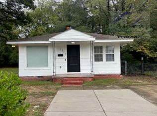 1810 Murchison Rd, Fayetteville, NC 28301