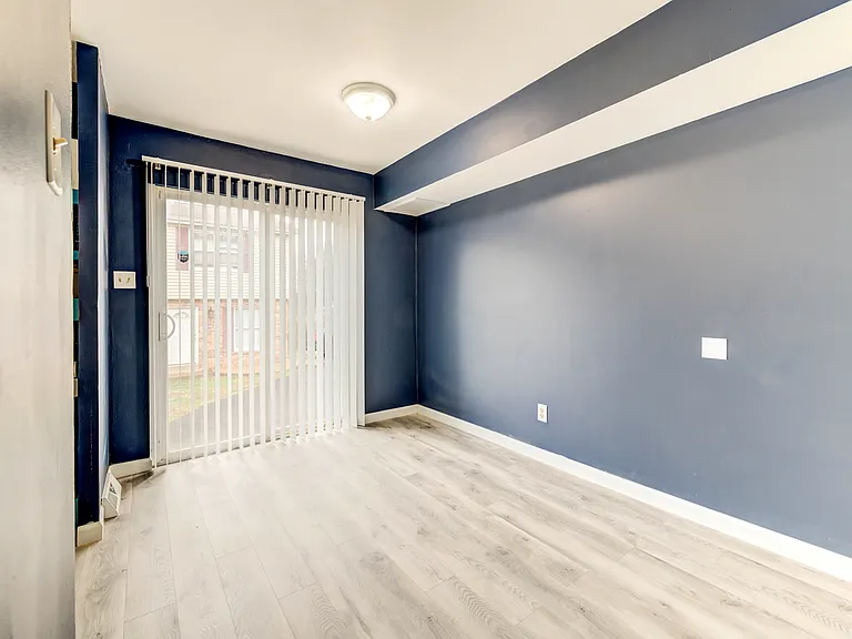1016 Parkcrest Dr — Photo 7