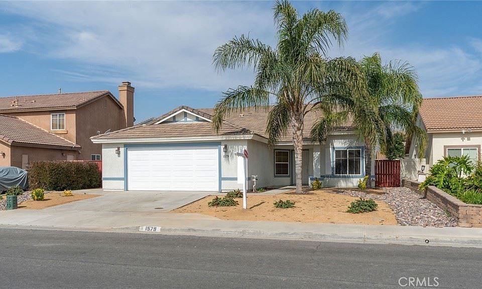 1st image of 1579 Apple Blossom Way