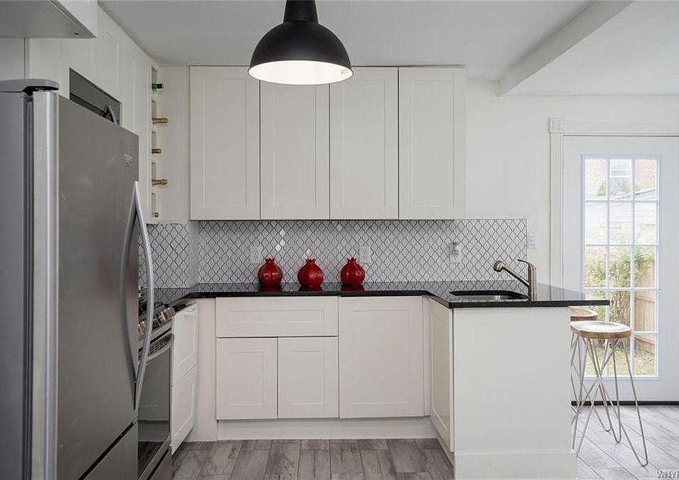 1st image of 312 Vermont St #1