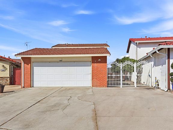 2nd image of 1566 Trieste Way