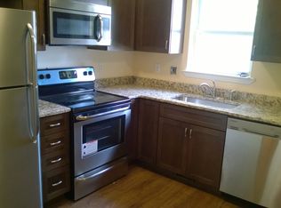 621 Chappell Dr APT 102, Raleigh, NC 27606