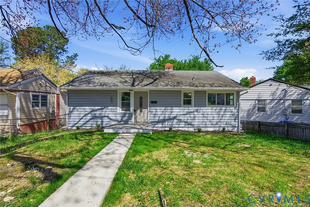 807 McKenzie St photo 1