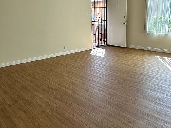 2nd image of 447 E 61st St APT 4