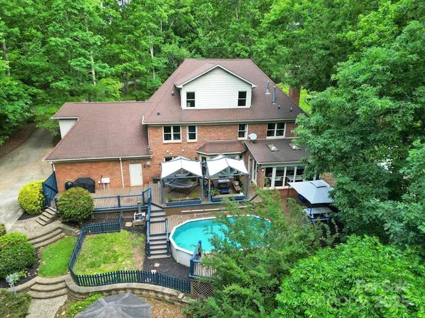 8524 Quarters Ln, Mint Hill, NC 28227