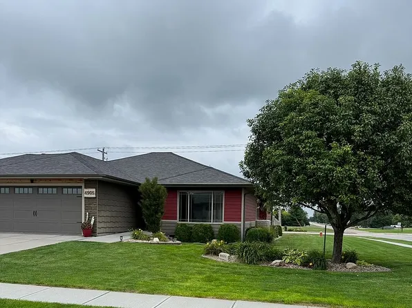 6905 M Avenue Pl, Kearney, NE 68847