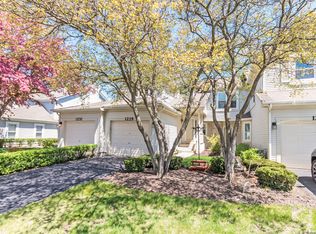 1229 Rhodes Ln, Naperville, IL 60540