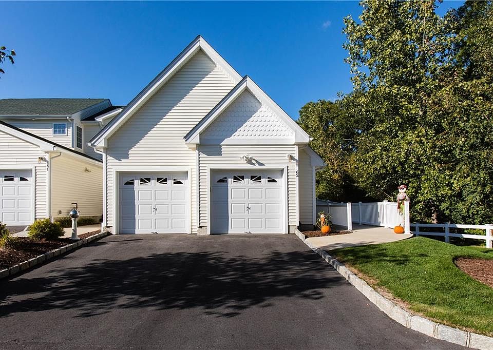 62 Alpine Way North Smithfield RI Zillow
