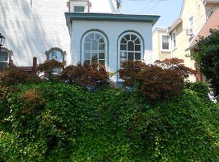 52 Wellington Rd, Ardmore, PA 19003