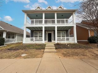 9017 Waterman Dr, Aubrey, TX 76227