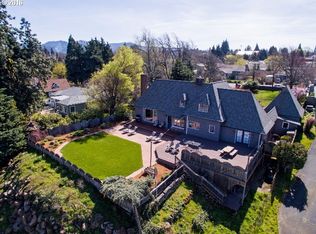 1722 Sherman Ave, Hood River, OR 97031