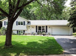 8582 Ivan Ave S, Cottage Grove, MN 55016