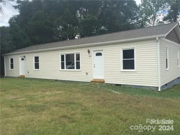 414 E Wilkins St, Dallas, NC 28034