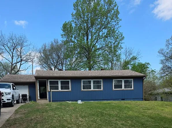 6004 N Tracy Ave, Kansas City, MO 64118