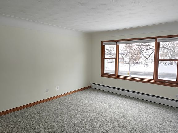5th image of 2473 Lake Ave #2