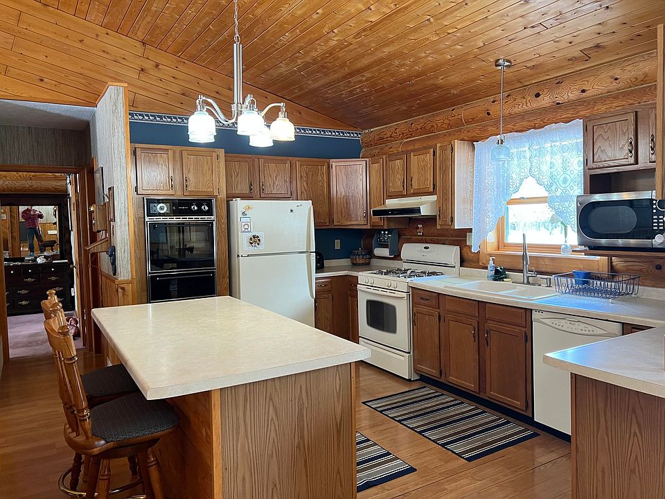 5615 N County Road 405, Newberry, MI 49868 Zillow
