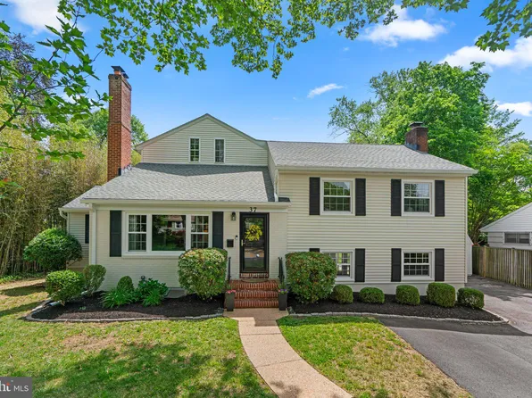 37 Hatton Dr, Severna Park, MD 21146