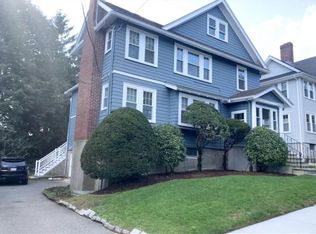 28 Sunnybank Rd #1, Watertown, MA 02472