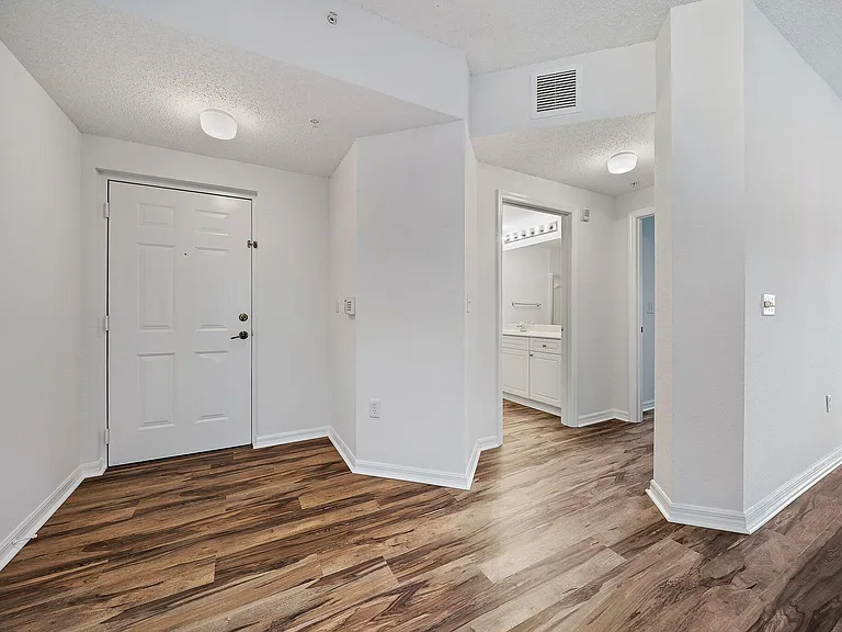 2725 Anzio Ct #107 — Photo 6