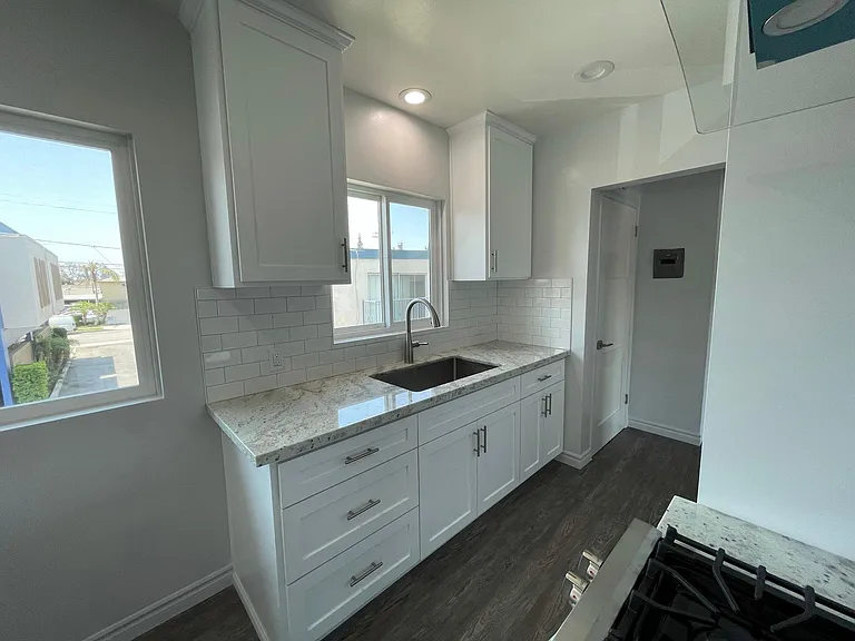 10523 Paramount Blvd #J — Photo 4