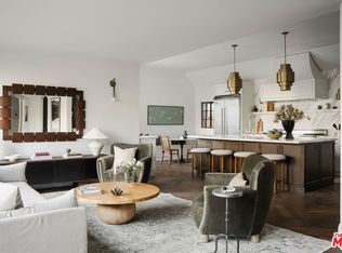 900 S Longwood Ave, Los Angeles, CA 90019