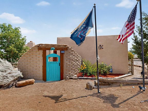 2nd image of 134 Tierra Encantada