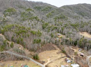 444 Cross Mountain Rd, Mountain City, TN 37683