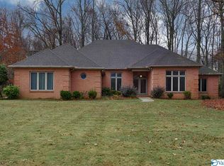 132 Cheval Blvd SE, Brownsboro, AL 35741