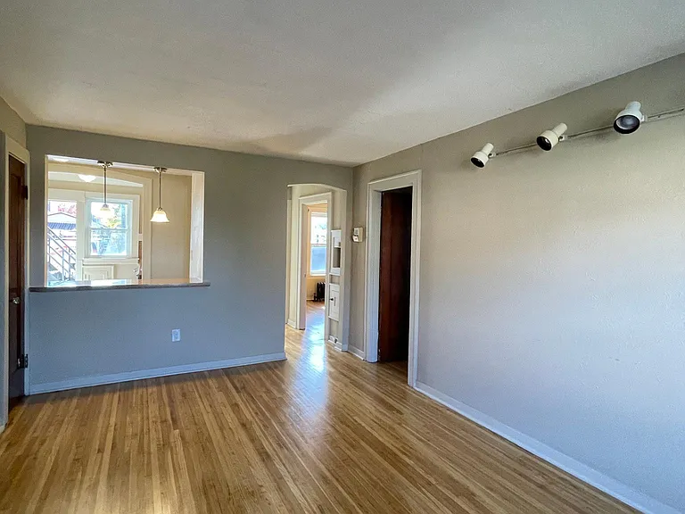 1174 Kenmore Ave #10 — Photo 23