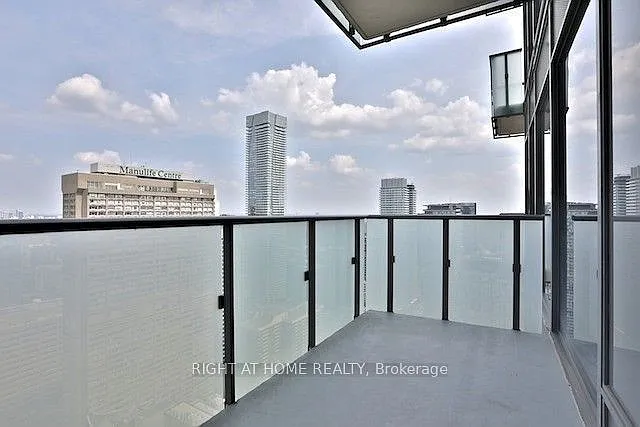 1080 Bay St #4608 — Photo 16