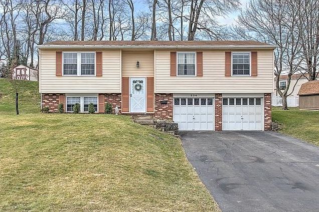 1st image of 534 Fruitwood Dr