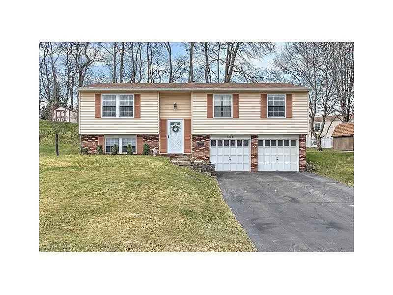 534 Fruitwood Dr photo 1