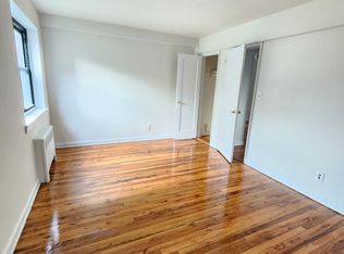 218-05 Hillside Ave #1, Queens Village, NY 11427