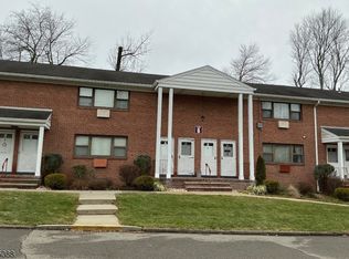 6A Colonial Dr #61, Little Falls, NJ 07424