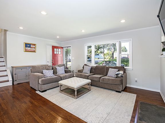 67 Tower Hill Drive