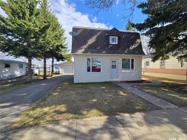 706 Main STREET, Kipling, SK S0G 2S0