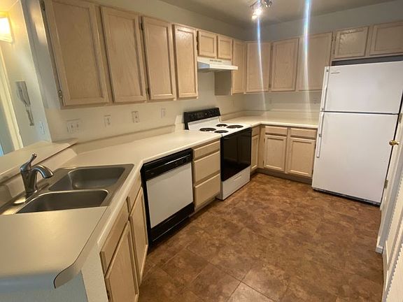 2nd image of 1830 W Centennial Dr Unit 208