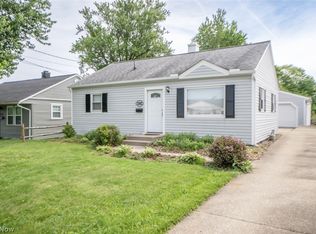 1060 Orchard Ave NE, North Canton, OH 44720