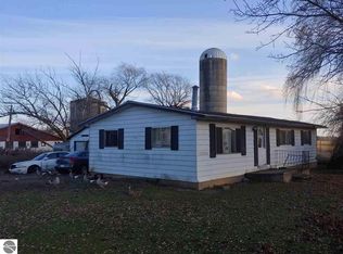 19702 5th Ave, Marion, MI 49665