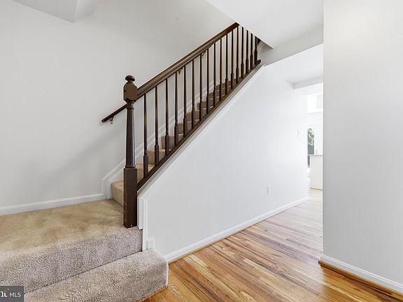 3rd image of 11212 Kent Ct