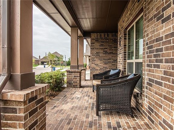 4th image of 109 Bluebird Way