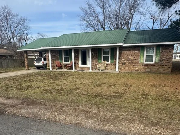 402 Damon St, Dexter, MO 63841