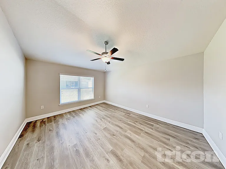 10853 Kirkwall Port Dr — Photo 7