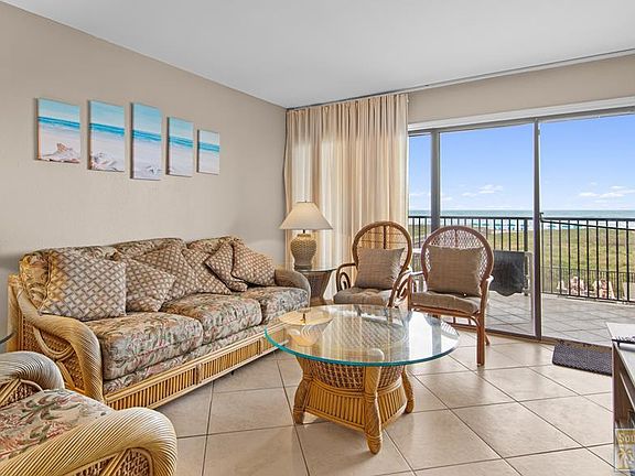 3rd image of 2800 Gulf Blvd Unit 205