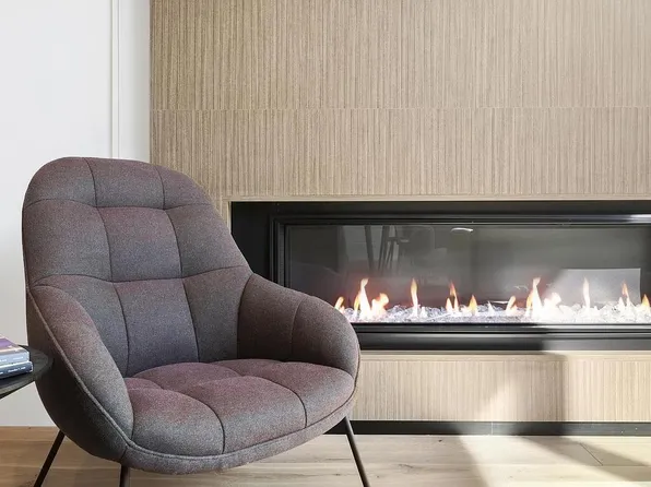 555 Waverly Avenue image 14 of 24