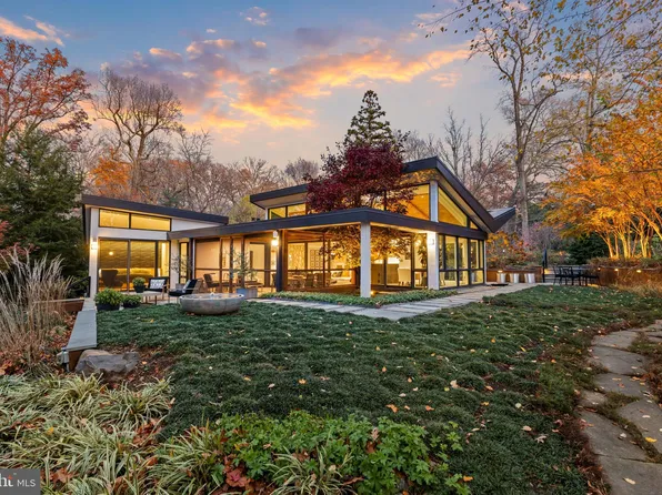 7713 Tauxemont Rd, Alexandria, VA 22308