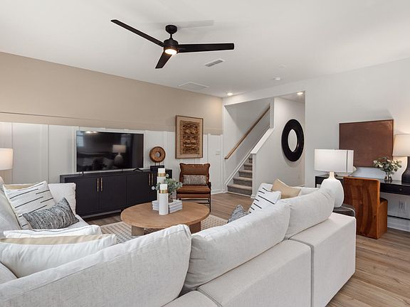 7th image of this home