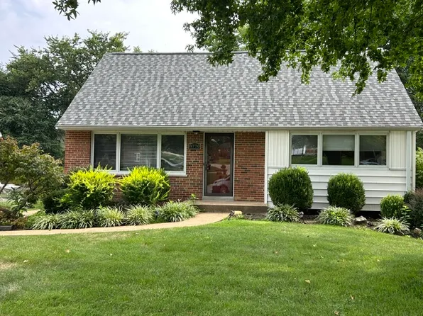 8770 Glenwood Dr, Saint Louis, MO 63126
