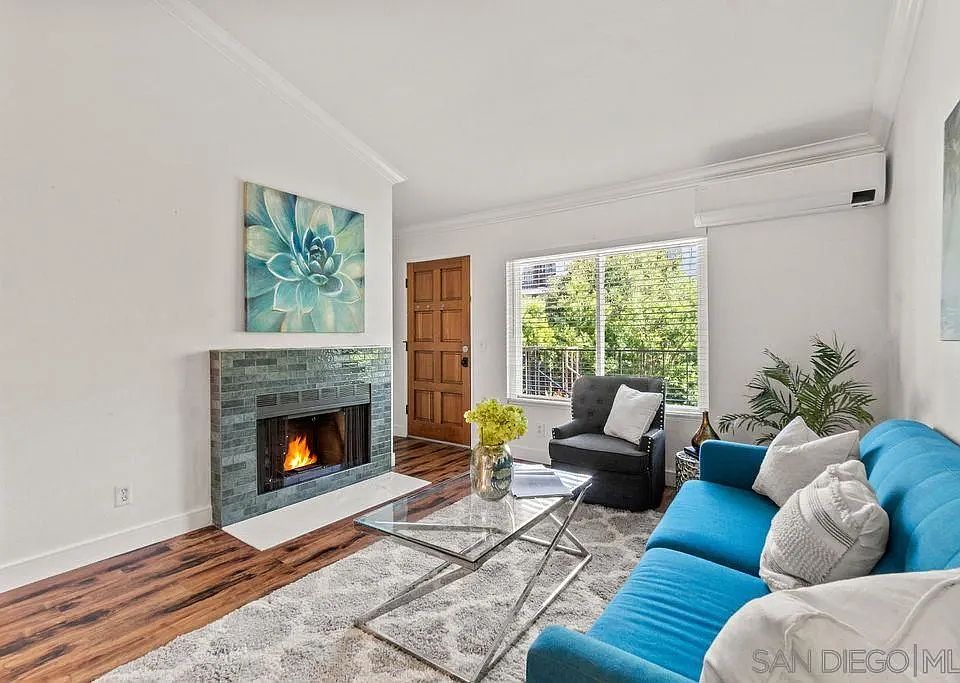 1st image of 2538 C St APT 6