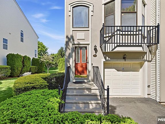 2nd image of 419 Hartford Dr #4020